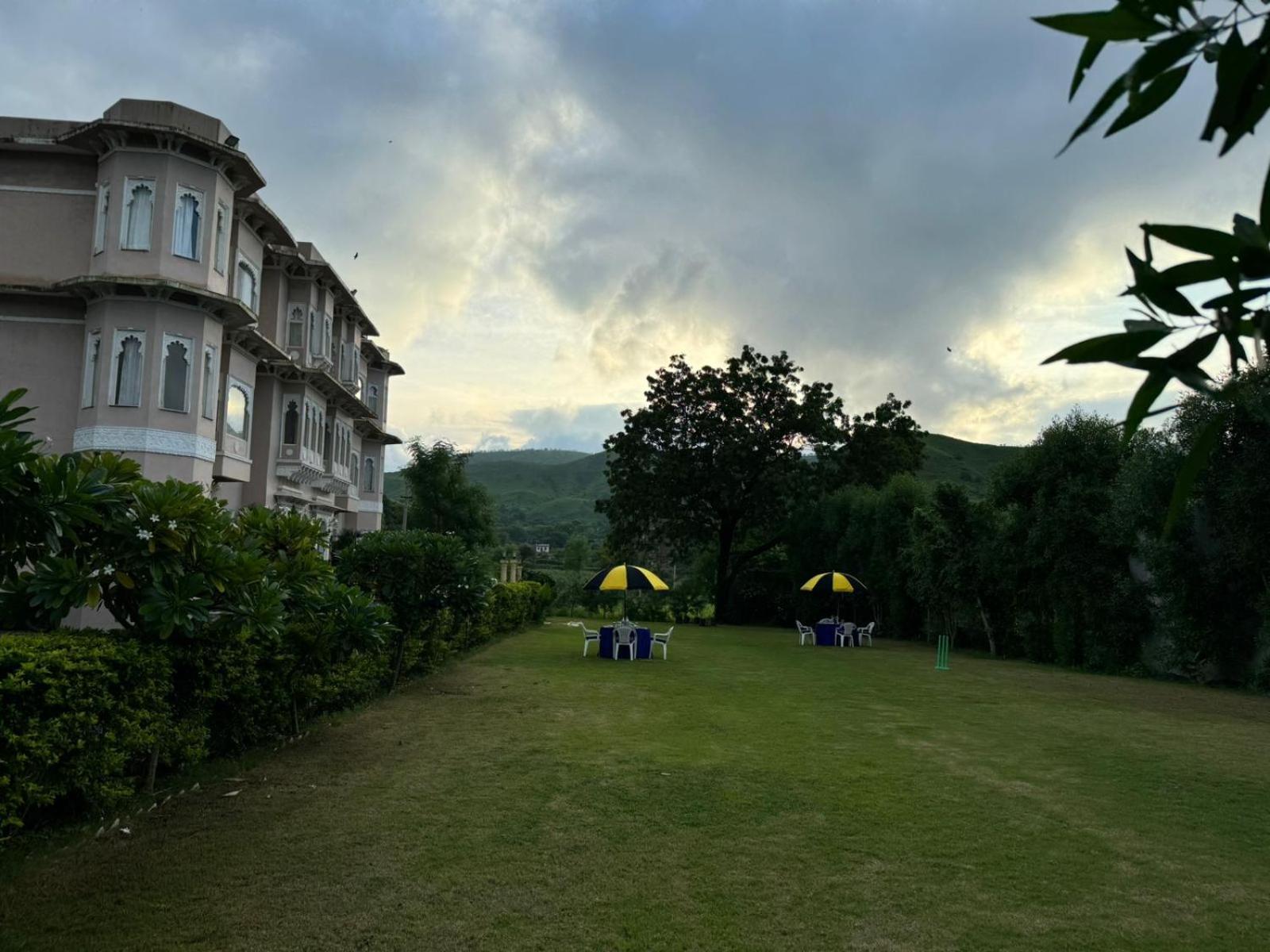 Jag Aravali Resort Udaipur By Naina Staycation - Best For Corporate Events - Family Parties - Mice Extérieur photo
