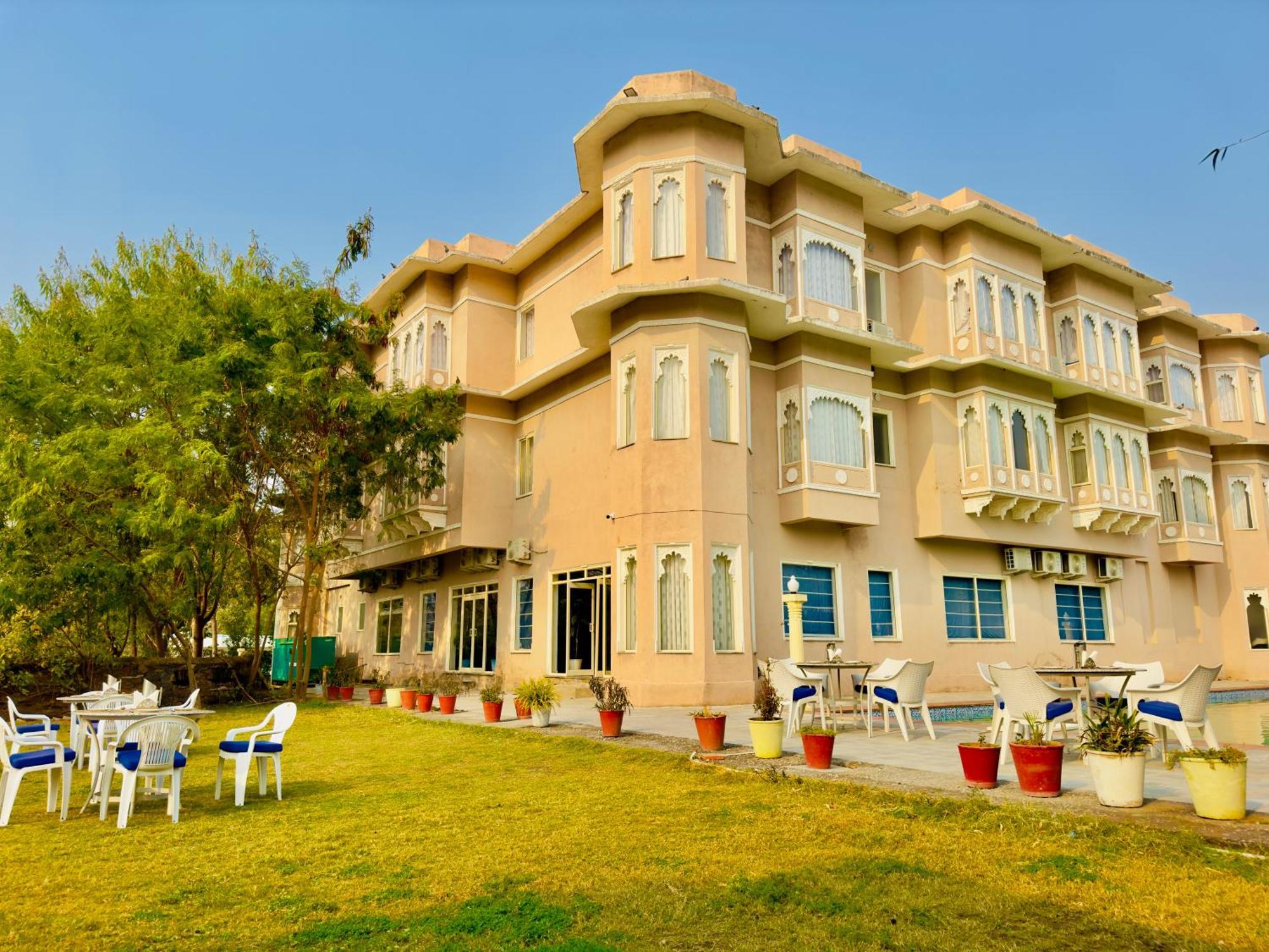 Jag Aravali Resort Udaipur By Naina Staycation - Best For Corporate Events - Family Parties - Mice Extérieur photo